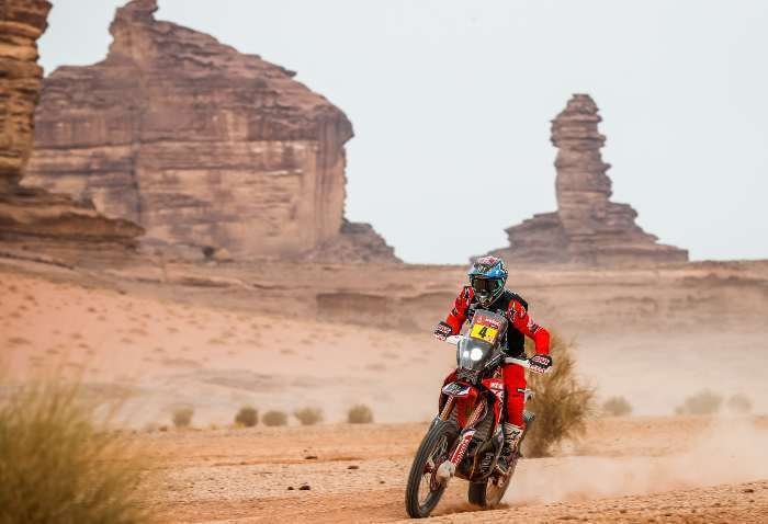 Cornejo de liderar a abandonar