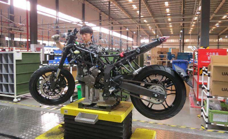 falta de materias primas