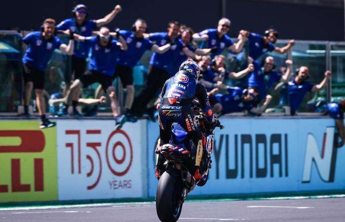 Toprak subirá nuevamente a la Yamaha de MotoGP