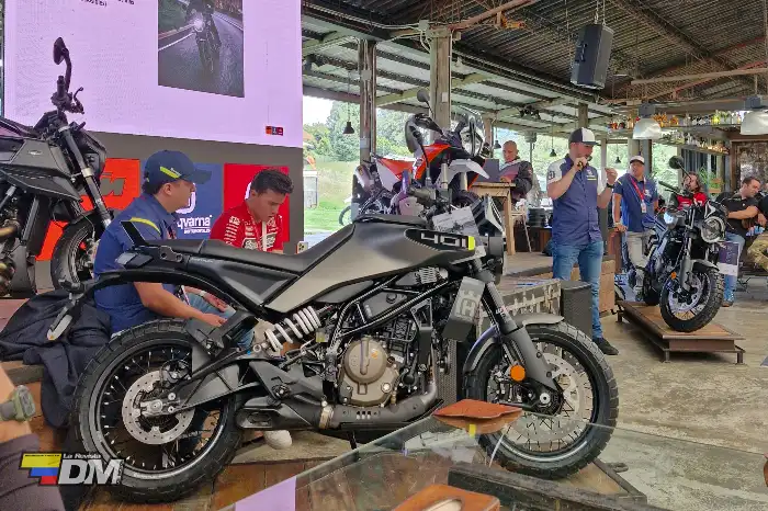 nueva Svartpilen 401