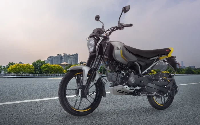 Bajaj Freedom 125 la moto a gas