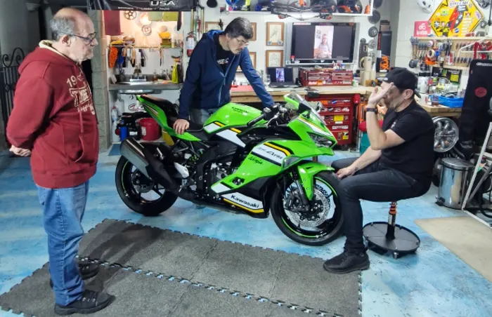 Kawasaki ZX-4RR Moto deportiva