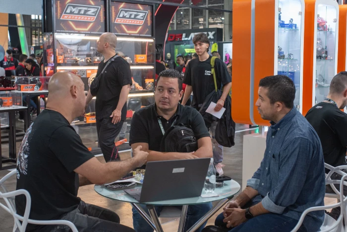 La F2R y la industria de la moto